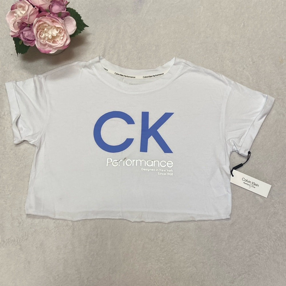 CALVIN KLEIN Performance NWT Crop Top Size M